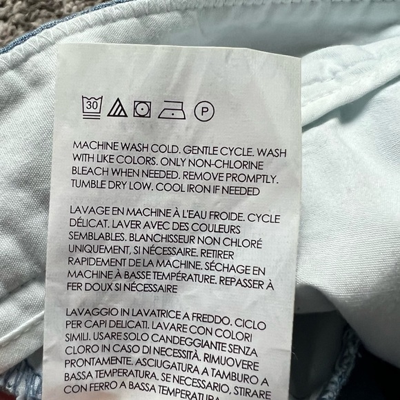 Club Monaco Shorts (Size 6) - Picture 4 of 5